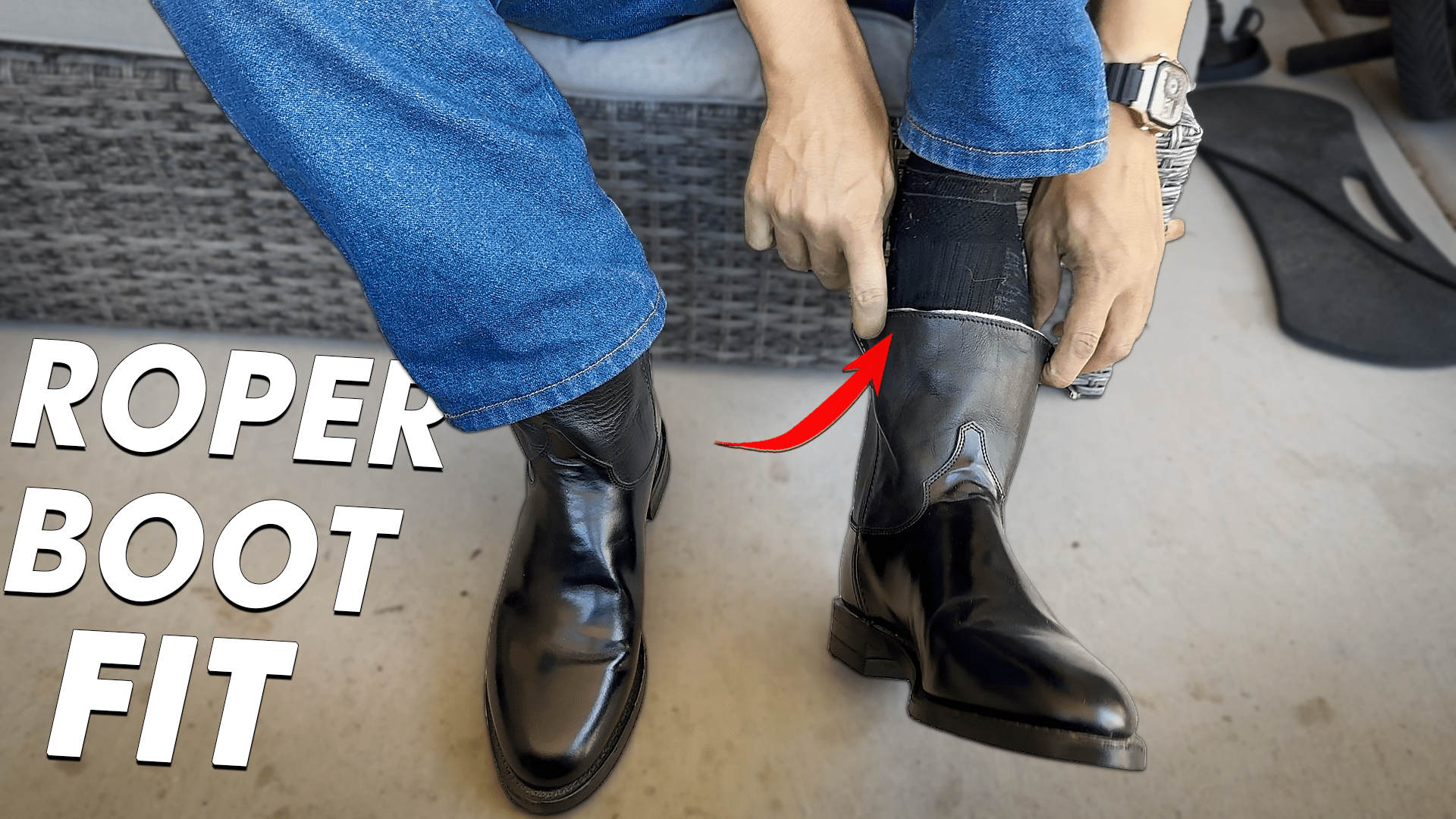 How a pair of cowboy and roper boots should fit